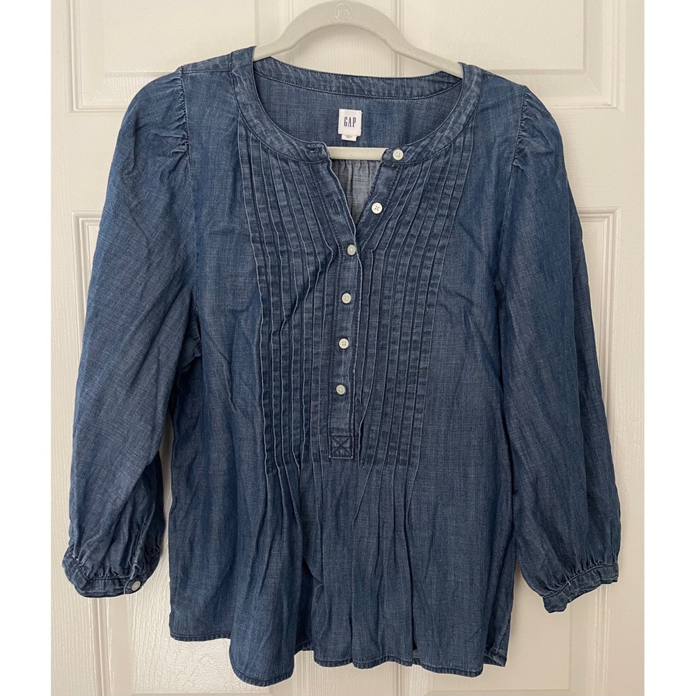 Gap- denim blouse